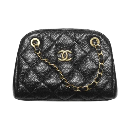 CHANEL Сумки через плечо Женские