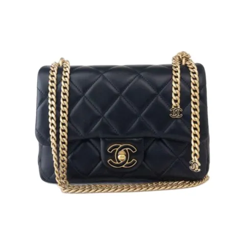 CHANEL Lambskin Enamel Chain Crossbody Bag Mini Women's Black CHANEL Сумка через плечо из овечьей кожи с эмалью цепочка мини женская черная