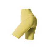 Светло-желтый