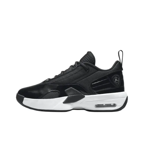 Jordan Max Aura 6 Противоскользящие Устойчивые к истиранию Низкие Кеды для детей Lifestyle Shoes Черный Белый Подростки