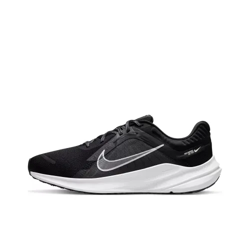 NIKE QUEST 5 Slip-resistant Abrasion-resistant Low Top Спринт Бег на длинные дистанции Обувь Женская Черный Белый