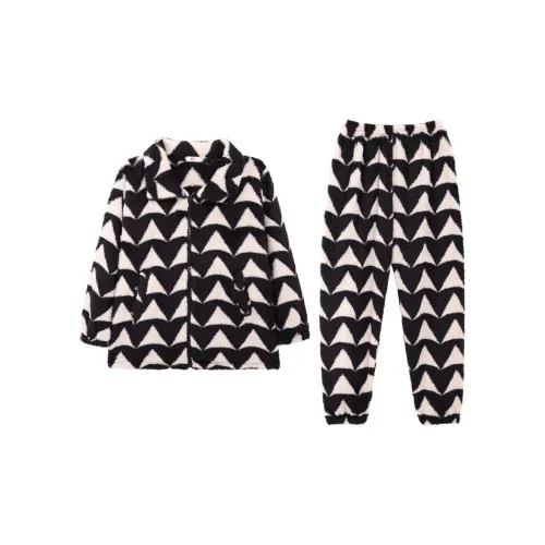 Qiao Ni Tong Пижамный комплект Женский Цвет на изображении