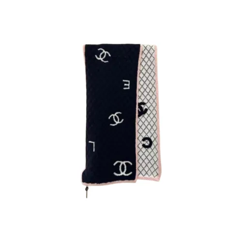 CHANEL Вязаные шарфы Унисекс