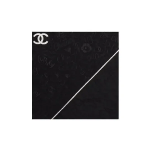 CHANEL Шелковые шарфы Унисекс
