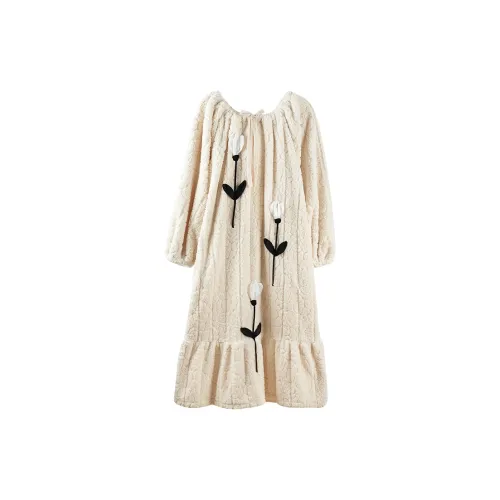 Q'NIANMA Ночная сорочка Женская Экрю