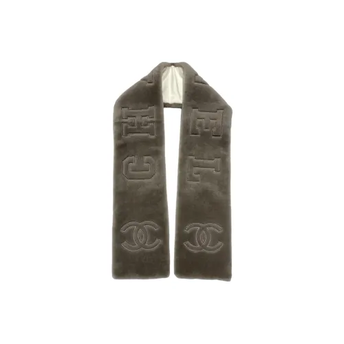 CHANEL Вязаные шарфы Унисекс