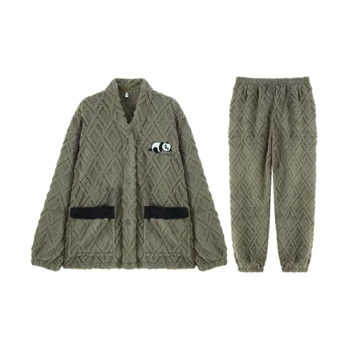 Qiao Ni Tong Пижамный комплект Мужской Зеленый