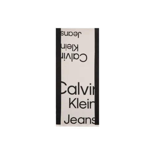Calvin Klein Вязаные шарфы Бежевые Женские