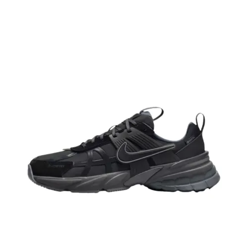 Nike V2K Run Беговые кроссовки Низкий Топ Черный/Черный/Железо Серый/Средний Серый/Дымчатый Серый/Темный Дымчатый Серый Женские
