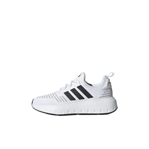 Adidas Swift Run Anti KICK и устойчивый к истиранию низкий топ детская беговая обувь белый детский