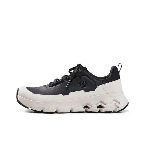 KOLON SPORT Альпинистские и туристические ботинки Низкий верх Черный Женский