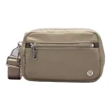 Светлый рыжевато-коричневый