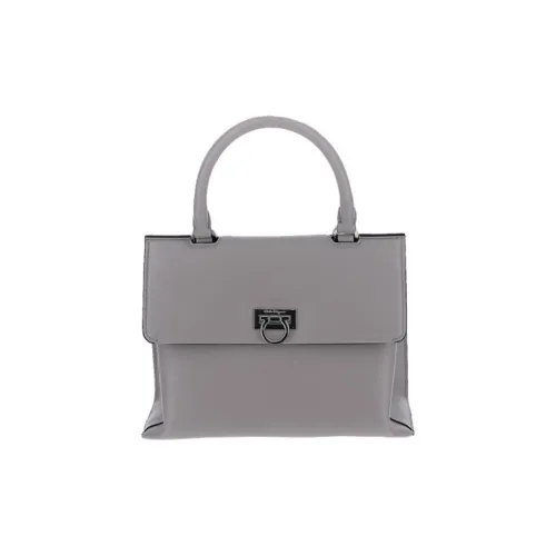 FERRAGAMO Trifolio Кожа Сумка Стандартная Женская Серого цвета