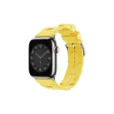 Светло-желтый