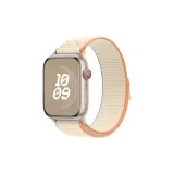 Молочно-белый