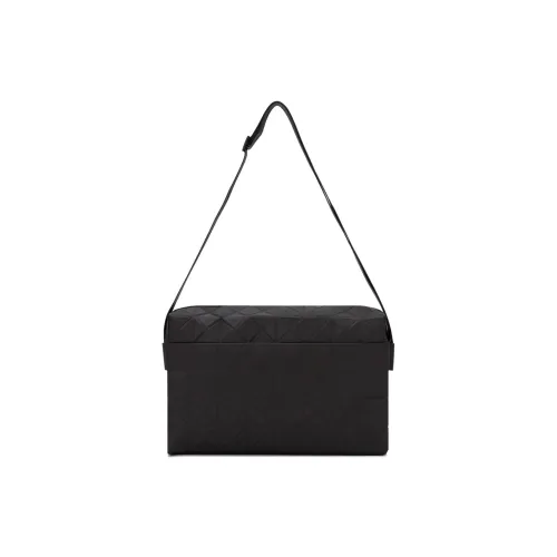 ISSEY MIYAKE Полиэстер Сумка через плечо Большая Унисекс Черная