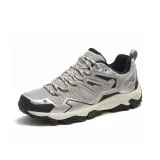 Серебристо-серый