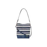 Синий соевый молочный продукт с полосами