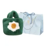 Темно-зеленый