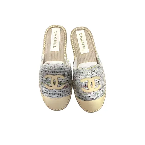 CHANEL Домашние тапочки Женские Белые