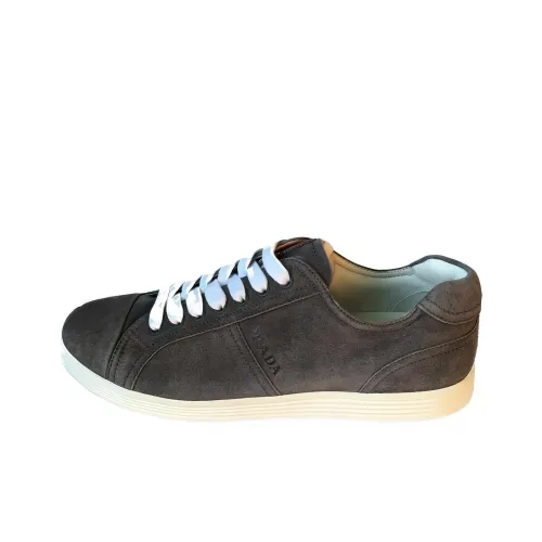 PRADA Низкие кроссовки для скейтбординга Мужские Серые