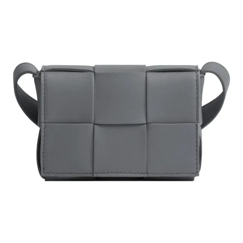 Bottega Veneta CASSETTE Сумки через плечо Женские