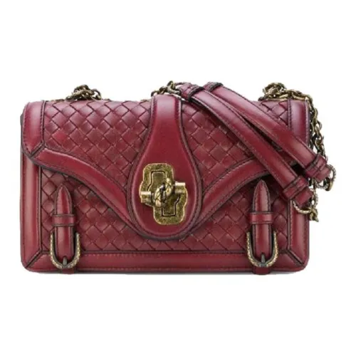 Bottega Veneta Сумка через плечо из кожи женская темно-красного цвета