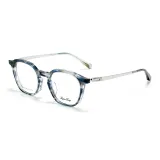 Перо синего цвета