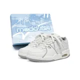 Белая и серая коробка