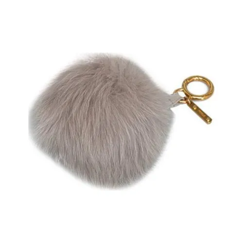 FENDI Меховые брелоки для ключей Женские Серый