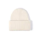 Молочно-белый