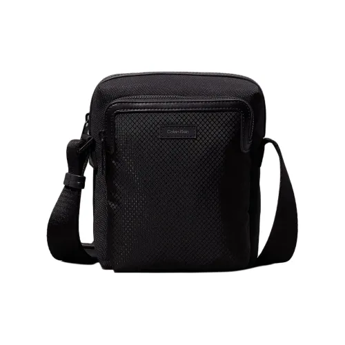 Calvin Klein Переработанный полиэстер Сумка через плечо Маленькая Мужская Черная