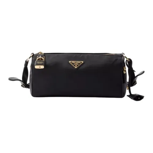 PRADA Переработанный нейлон Сумка через плечо Средняя Женская Черная