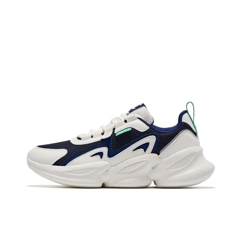 QIAODAN Противоскользящий устойчивый к истиранию низкий топ кэжуал мужской белый и синий