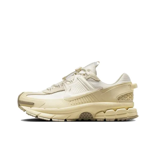 Nike ZOOM VOMERO ROAM Беговые кроссовки Низкий топ Светлый Айвори/Светлый хаки/Хаки Унисекс