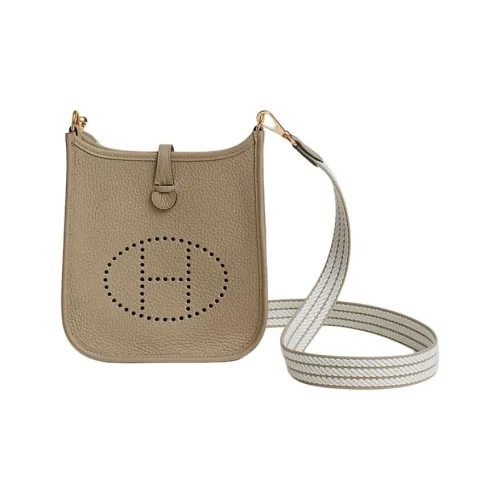 HERMES Evelyne Clemence Bullock Кожа Evelyn Сумка через плечо Женская Умбра