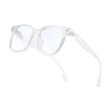 Прозрачный