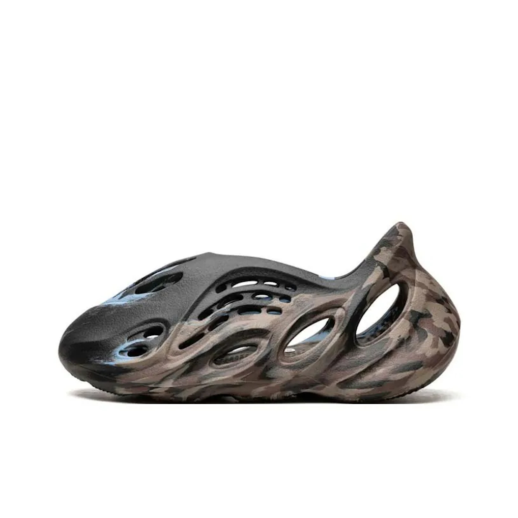 sizing on yeezy foam runner