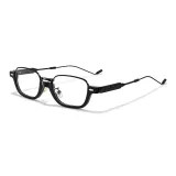 Ярко-черный