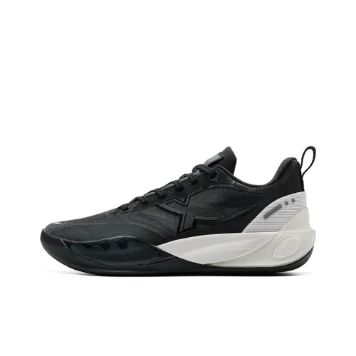 XTEP Light Attack 3 Slip-resistant Abrasion-resistant Low-top Basketball Shoes Men's Black Sail White XTEP Light Attack 3 Противоскользящие Устойчивые к истиранию Низкие Баскетбольные Кроссовки Мужские Черный Парус Белый