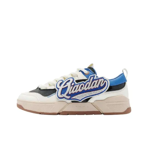 QIAODAN Bread Shoes Slip-on Устойчивые к истиранию Низкий Топ Скейтборд Кроссовки Мужские Белый Синий