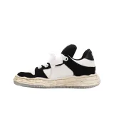 Чёрно-белый