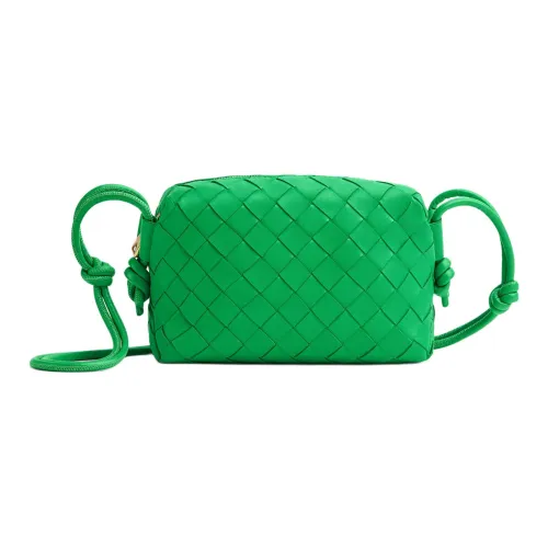 Bottega Veneta Loop Овечья шкура Camera Сумка Сумка через плечо Мини Женские Попугай зеленый