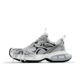 Серебристо-серый