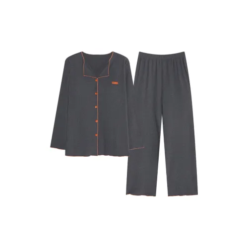 UAVAE Пижамный комплект женский цвет на изображении