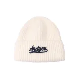 Молочно-белый