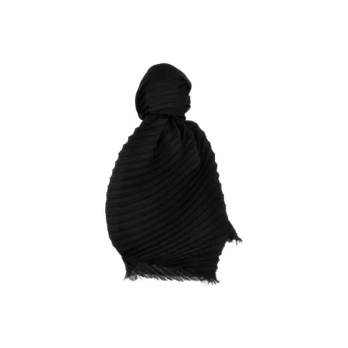ISSEY MIYAKE Вязаные шарфы Женские