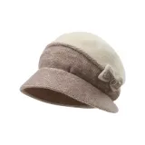 Бежевые шапки и кепки