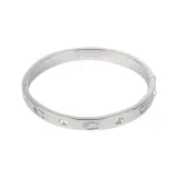 Серебристый