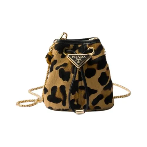 PRADA Сумки через плечо Женские